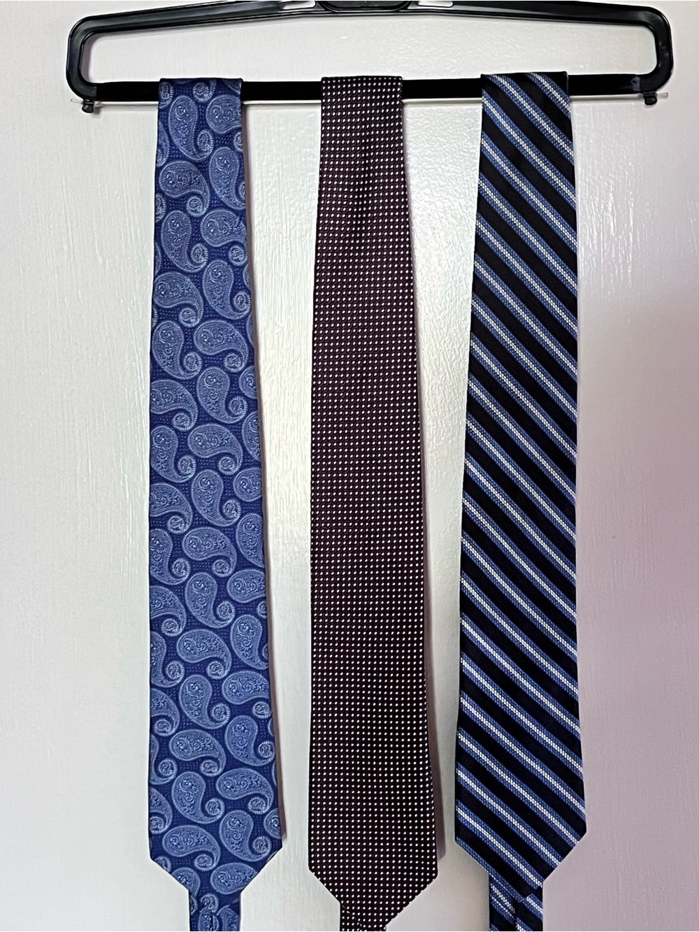 Men's Blue Paisley & Striped Necktie Set - Classic Navy Styles
